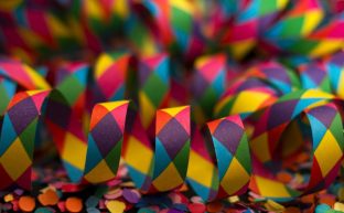 Confeti y cintas de colores para festejos