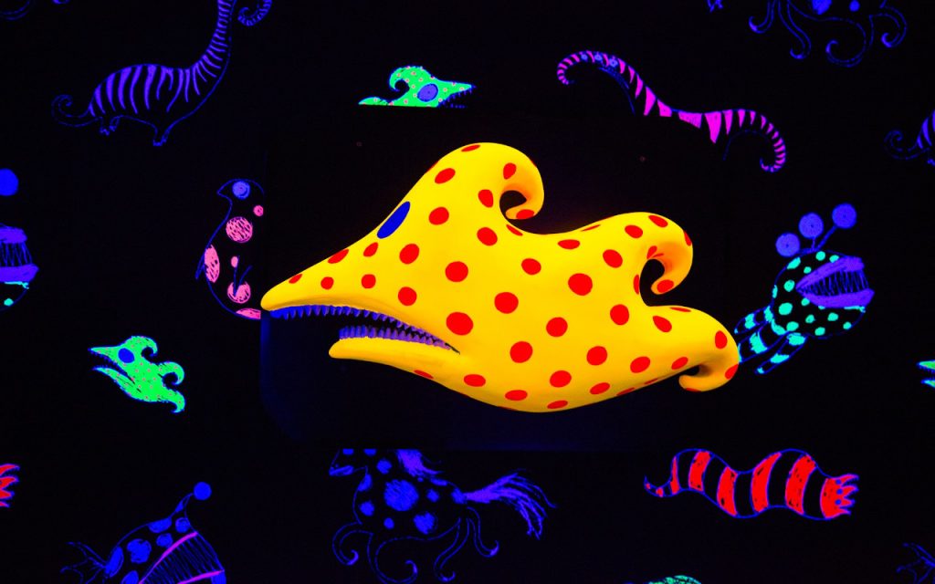 dibujo digital con peces multicolores