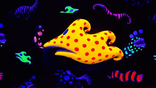 dibujo digital con peces multicolores