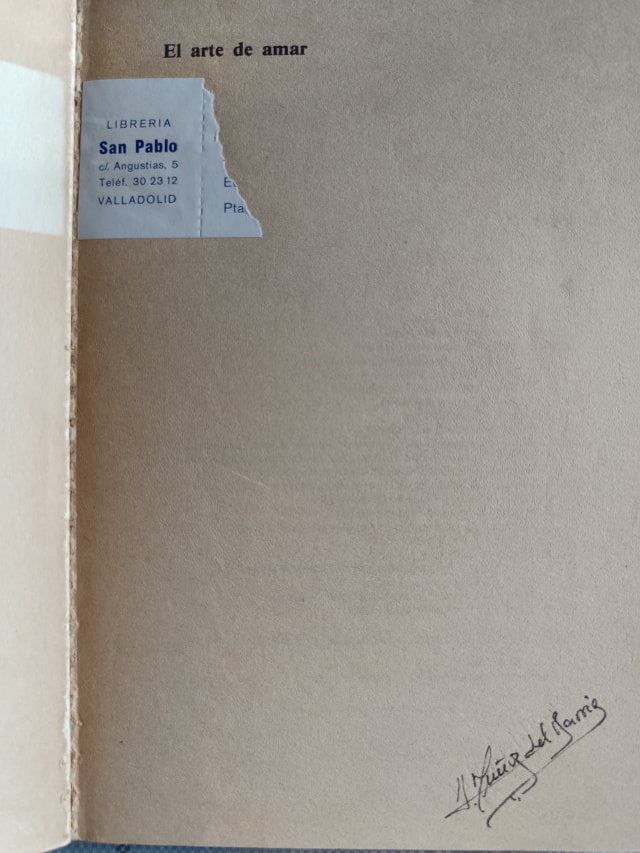 Portadilla con sello y firma